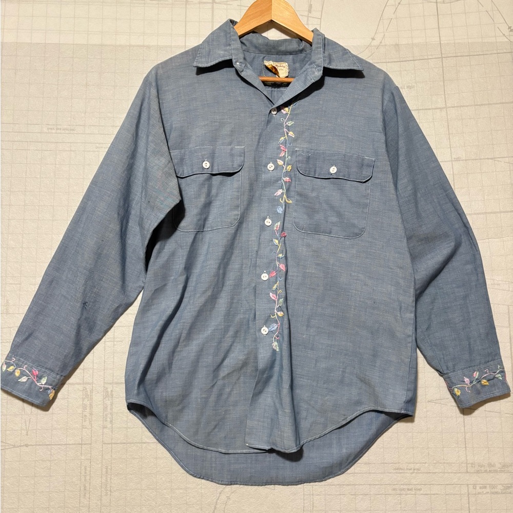 Vintage 1970s Big Mac Chambray Shirt Embroidered Flowers JC Penney Hippie L / XL